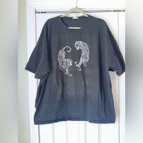 CHIC SOUL 2X WOMENS ROAR LOUDLY OVERSIZED TIGER BOYFRIEND TEE - Picture 3 of 10